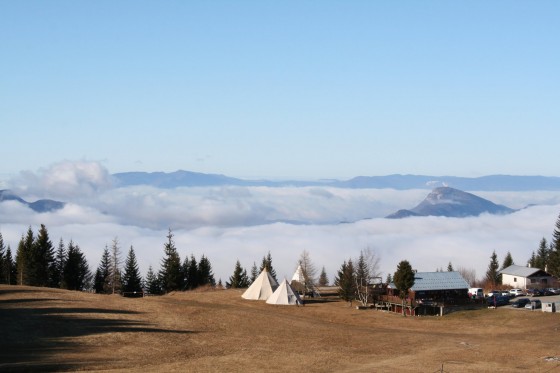 Chalet du site sur mer de nuages
