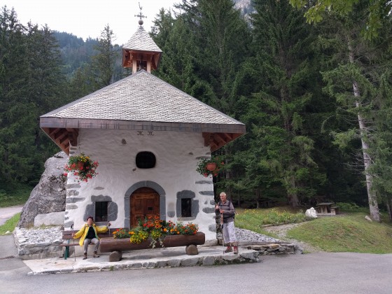 Chapelle de Très Les Pierres
