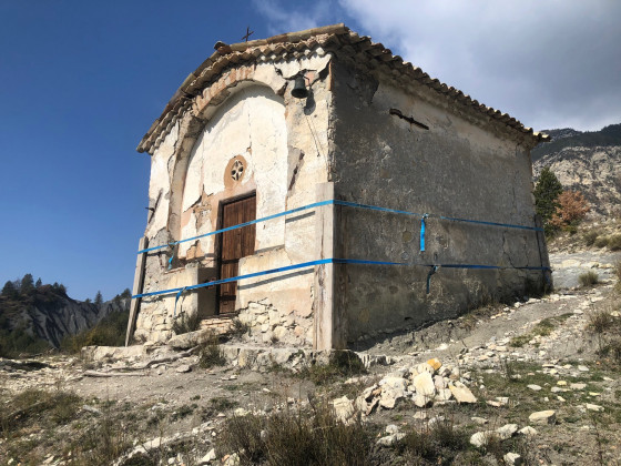 Chapelle du hameau de Les Lacs