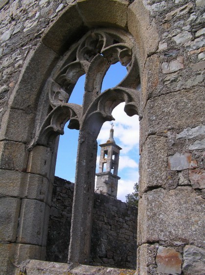 Chapelle ruinée de Lanjulitte.