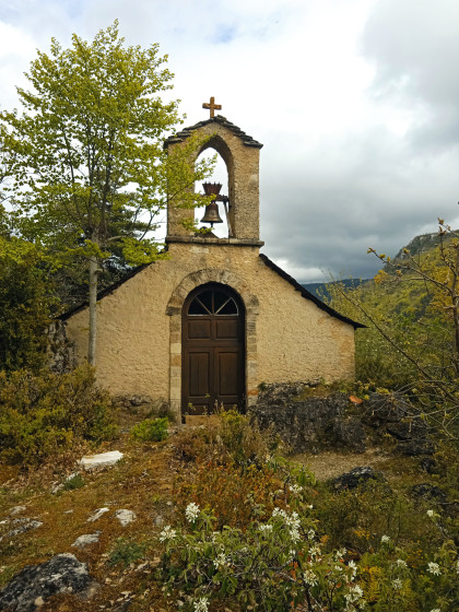 chapelle sur le rocher St Gervais aux Douzes