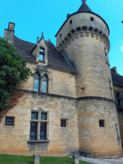 Ch&acirc;teau de St Geni&egrave;s