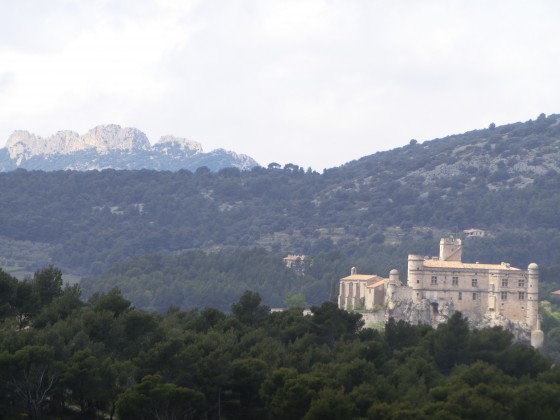 Chateau du Barroux et Dentelles de Montmirail