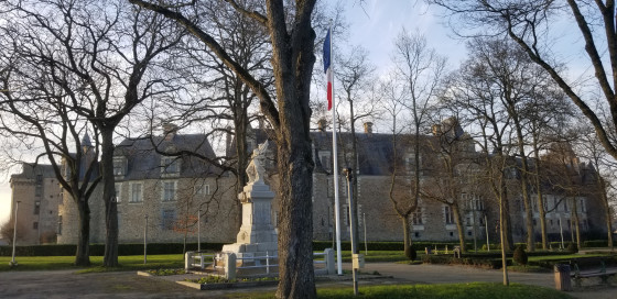 Ch&acirc;teau