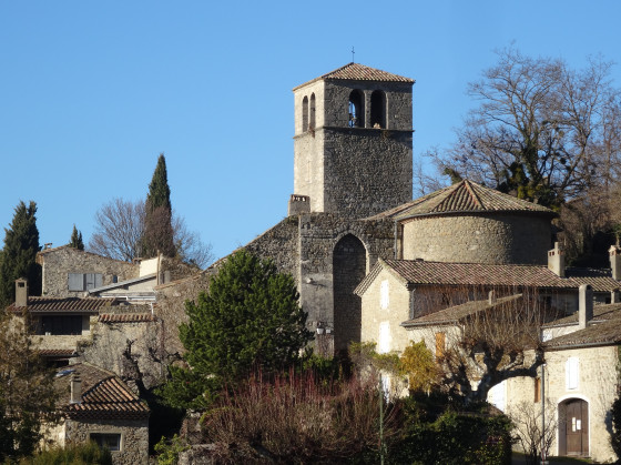 Châteauneuf de Mazenc vu depuis le cimetière.