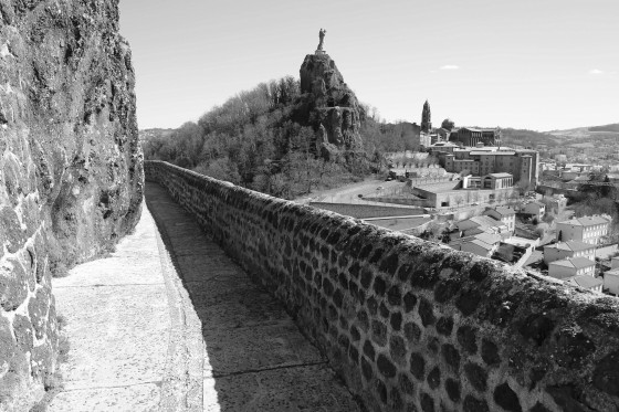 Chemin de ronde autour de la chapelle Saint-Michel