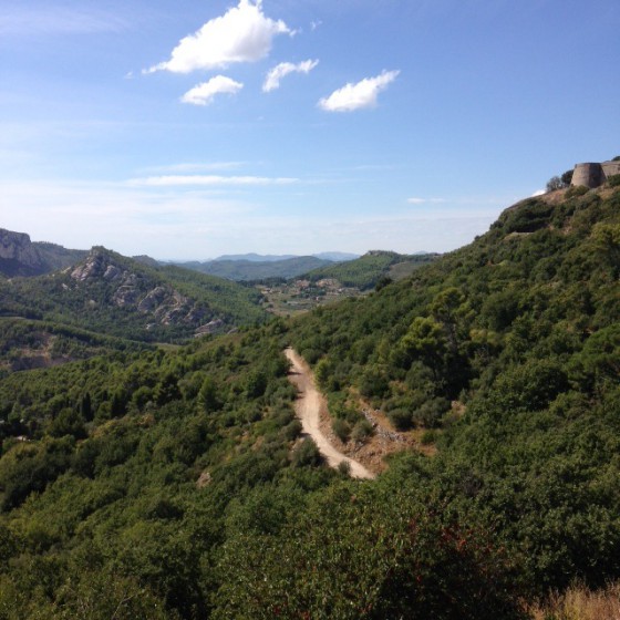 Chemin pompier vu du chateau d\'Evenos