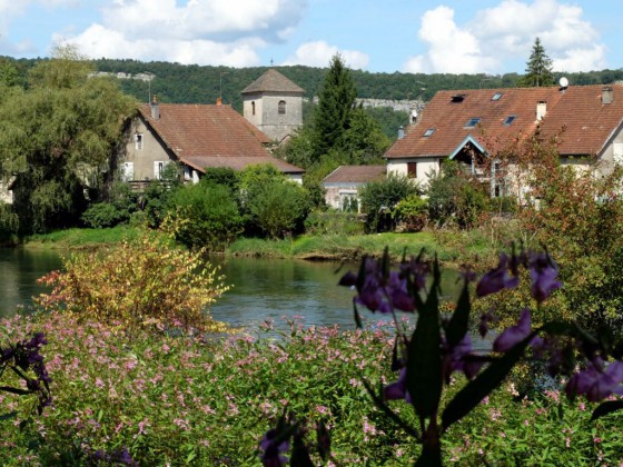 Chenecey : Église de l\'Exaltation de la Sainte-Croix
