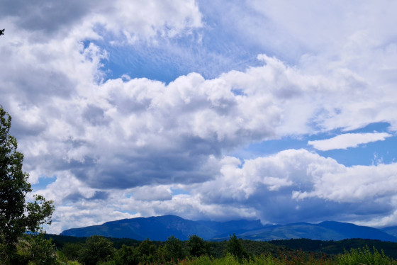 Ciel toujours tr&egrave;s mena&ccedil;ant