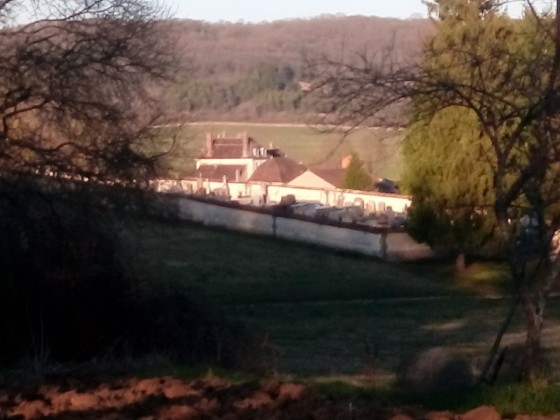 Cimetière et château de Looze