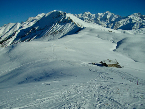 Col de Véry et refuge de la Croix de Pierre