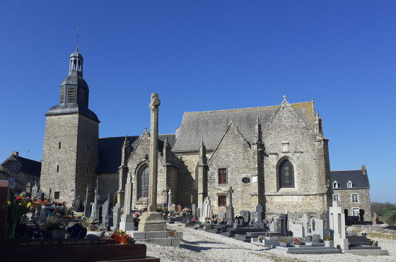 Collégiale Sainte-Marie-Madeleine de Champeaux