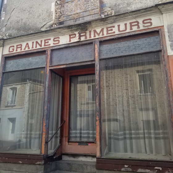 commerce abandonné