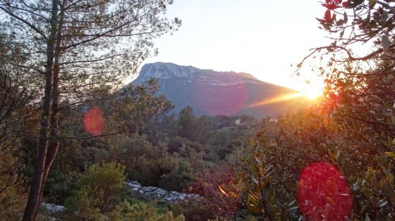 Coucher de soleil derrière le Coudon