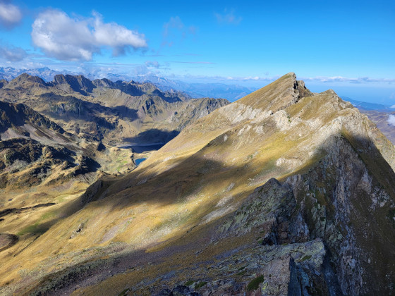 Crête d'Esquio d'Asou et du Pic Merlheu + Lac Bleu et Lac Vert depuis le Pic Crémat