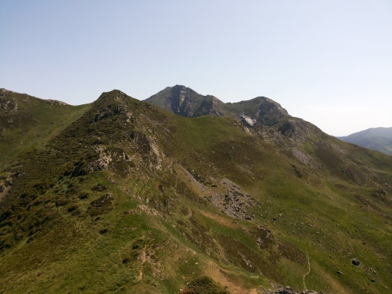 Crête vers les Pènes de Baran et au fond celles du Montaigu