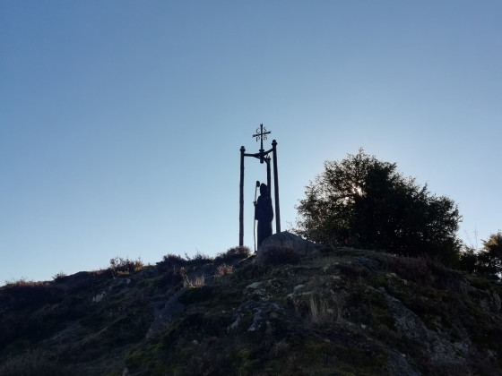 Croix &agrave; l'entr&eacute;e du parking de l'Abbaye de Randol