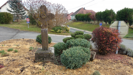 Croix à Larivière