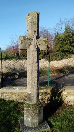 Croix de l'ancien cimetière