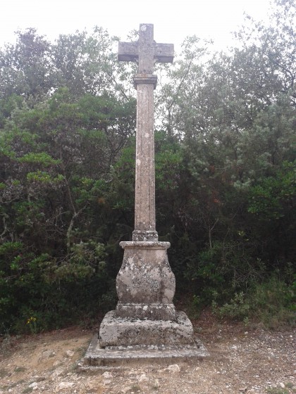 Croix de pierre