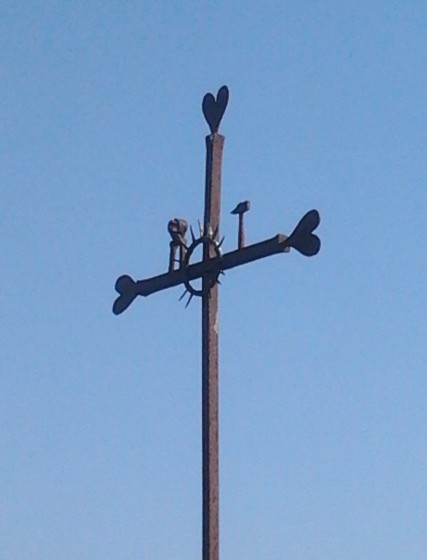 Croix outillée