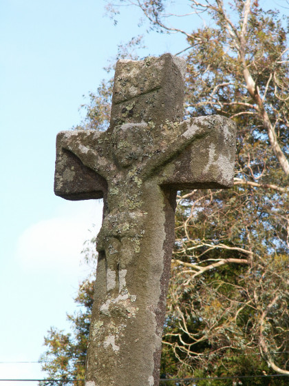 Croix pr&egrave;s de la Chapelle Saint-S&eacute;bastien