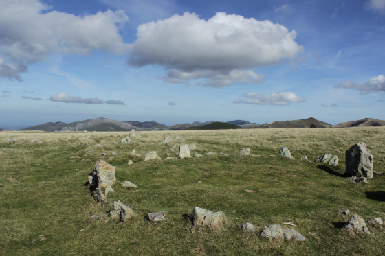 cromlech tout en haut de l'Occab&eacute;