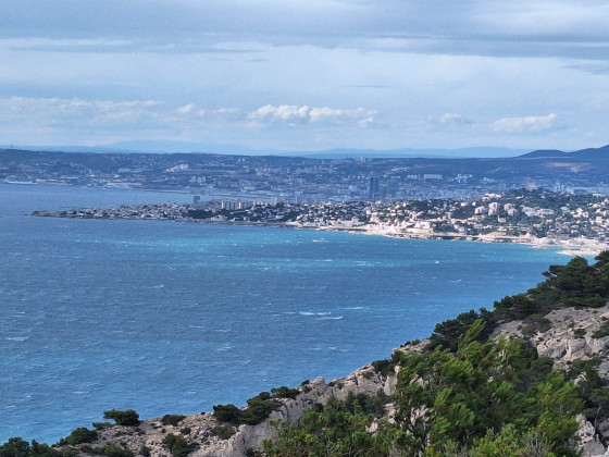 Dans la montée vers Marseilleveyre