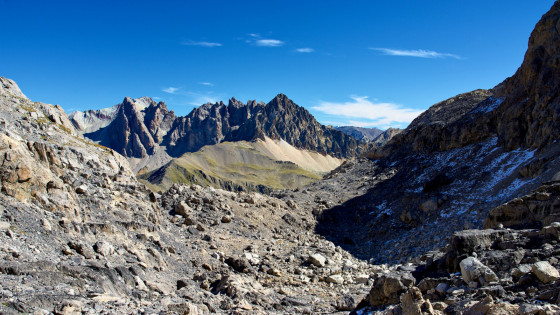 Dans le couloir montant à la Tête de Colombe