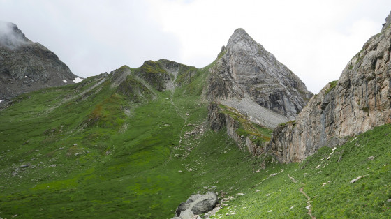 Dans le rétro: la muraille du cirque du Petit Marchet