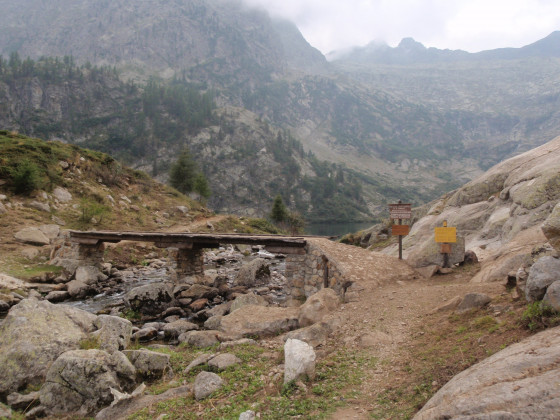Dans le Valle della Meris: carrefour du pont