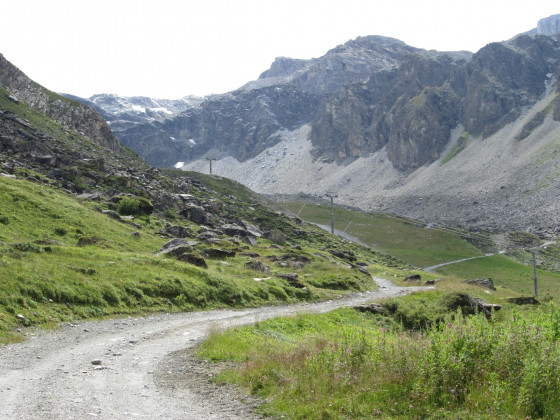 Début de la piste montant à la combe