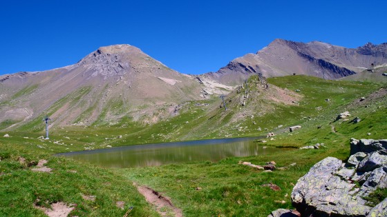 Lac long dans le secteur des Estaris (Merlettes)