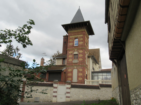 Villette: demeure loufoque...