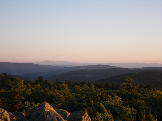 Depuis la Perdrix vers le Mézenc au soir
