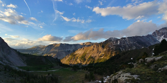 Derniers rayons de soleil sur la vallée