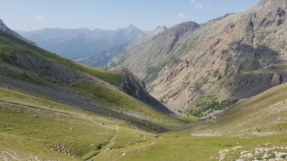 Descente en direction du vallon de Chambran