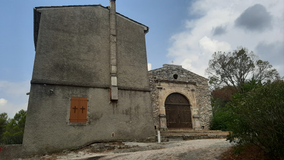 Deux chapelles côte à côte