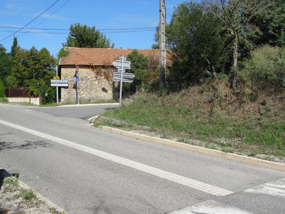 Direction chapelle St Etienne - traversée de la RD 561