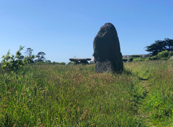 Dolmen et Menhir