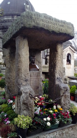 Pseudo-dolmen