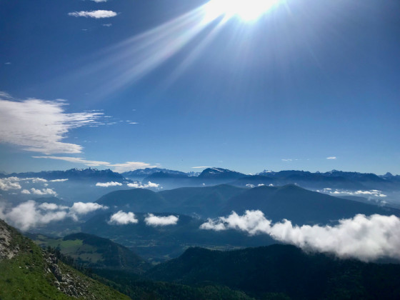 Du pied de la falaise :