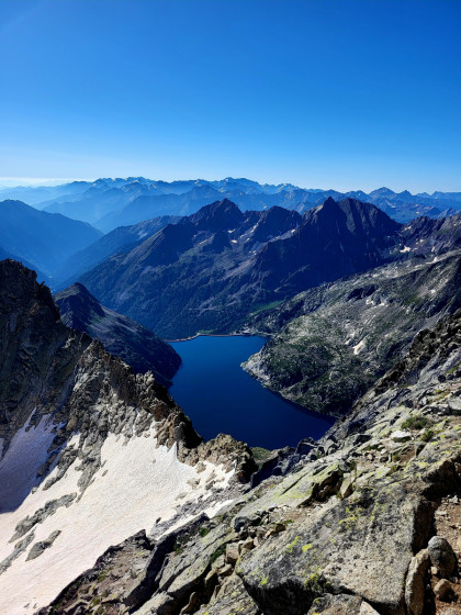 Du sommet du Néouvielle, vue sur le Lac de Cap de Long