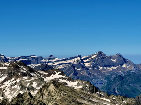 Du sommet du Néouvielle, vue sur les 3000 de Gavarnie