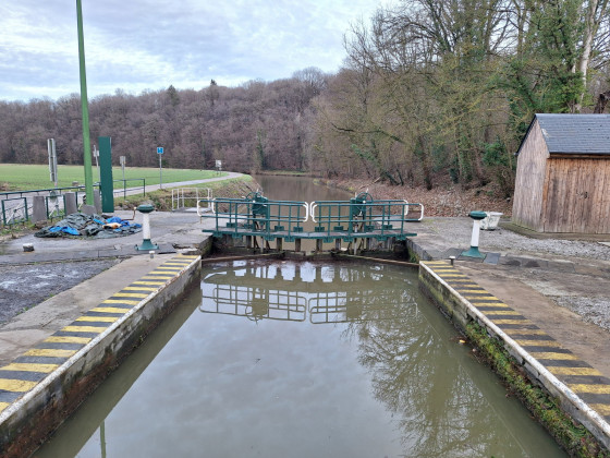 Ecluse sur la Sambre