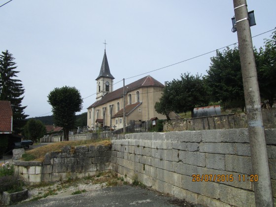 Eglise et cimetière de Charmauvillers