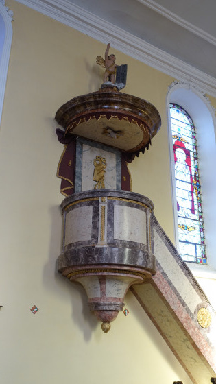 Eglise de Fontaine la chaire