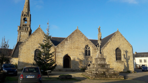 Eglise et calvaire de Nizon