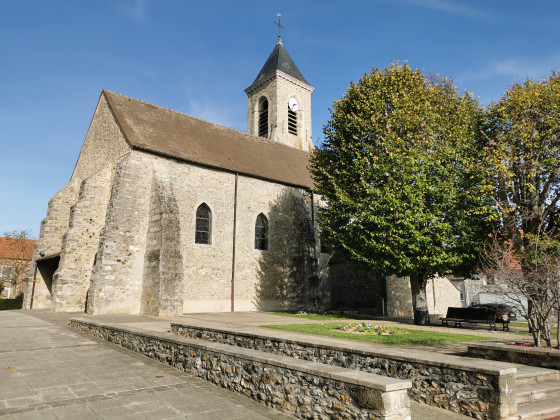Eglise Saint Denis Saint Fiacre du XI&egrave;me si&egrave;cle, de Bondoufle (Essonne)