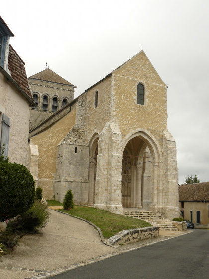 Eglise Saint Loup de Naud